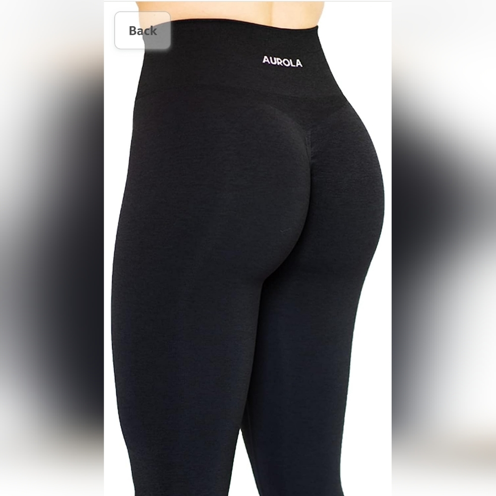 NWOT Aurola Leggings Seamless Workout leggings. Size Small.